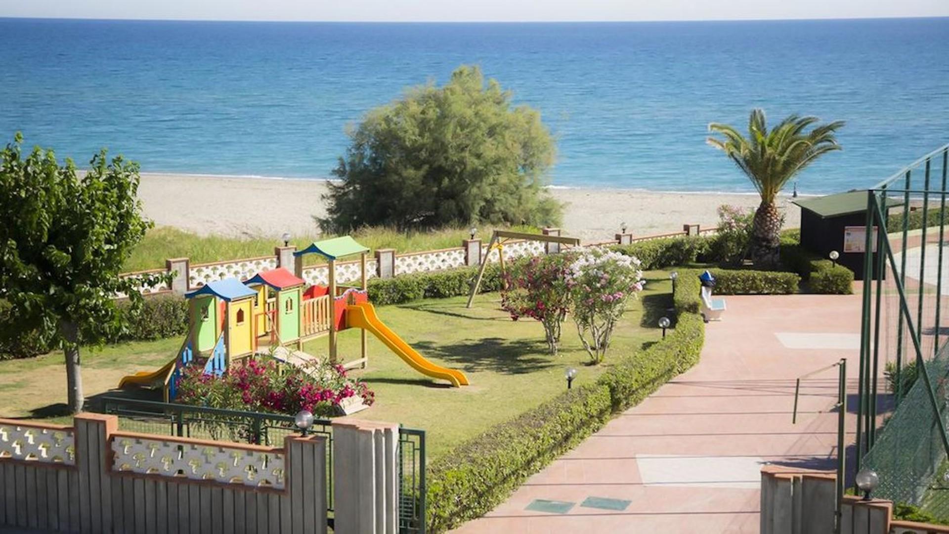 Hotel Village Paradise