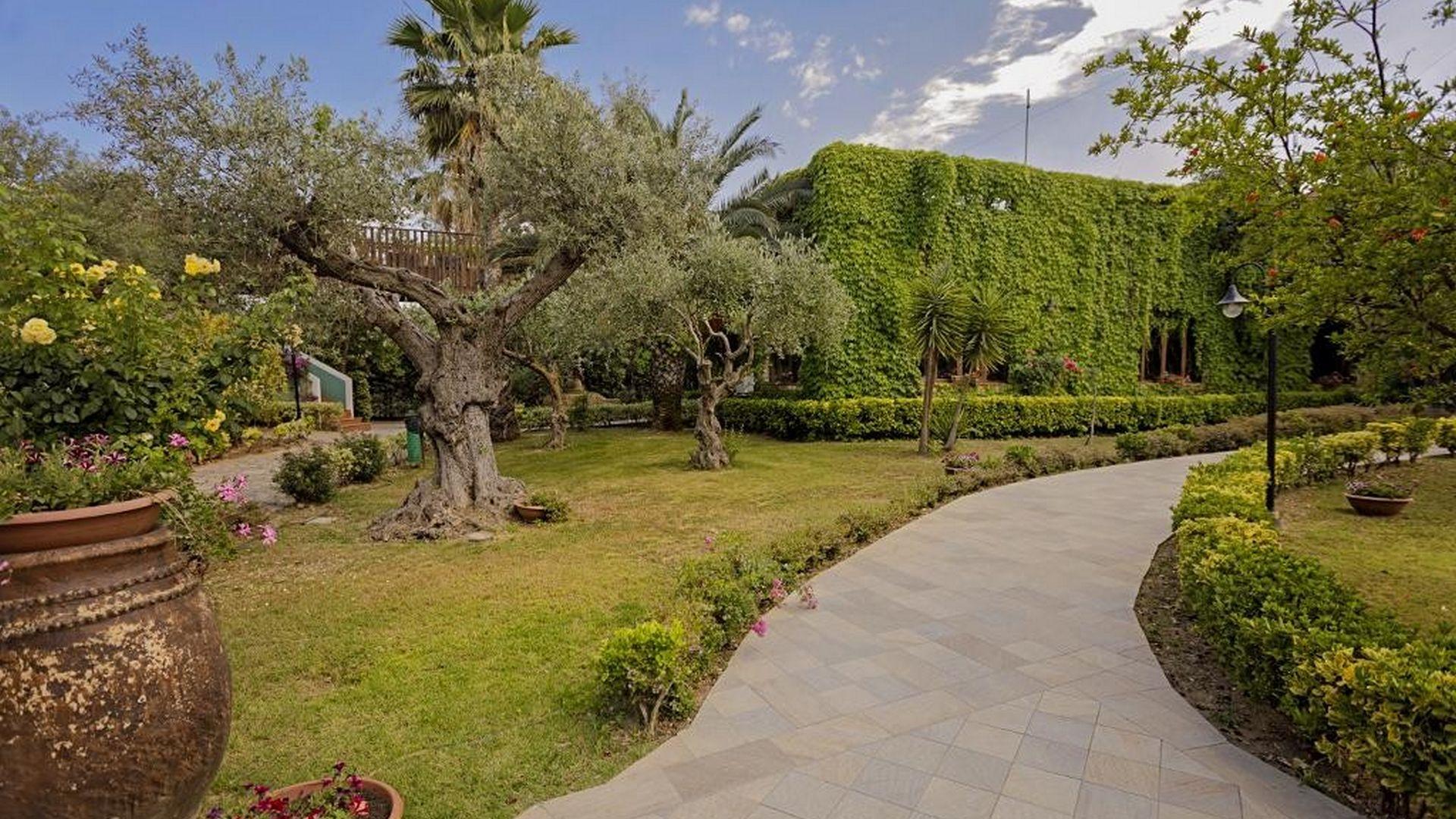 Minerva Resort