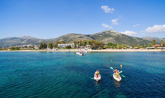 Atene + Tour Argolide, Olympia e Delfi + soggiorno mare Golden Coast Hotel & Bungalows con volo da Roma o Milano