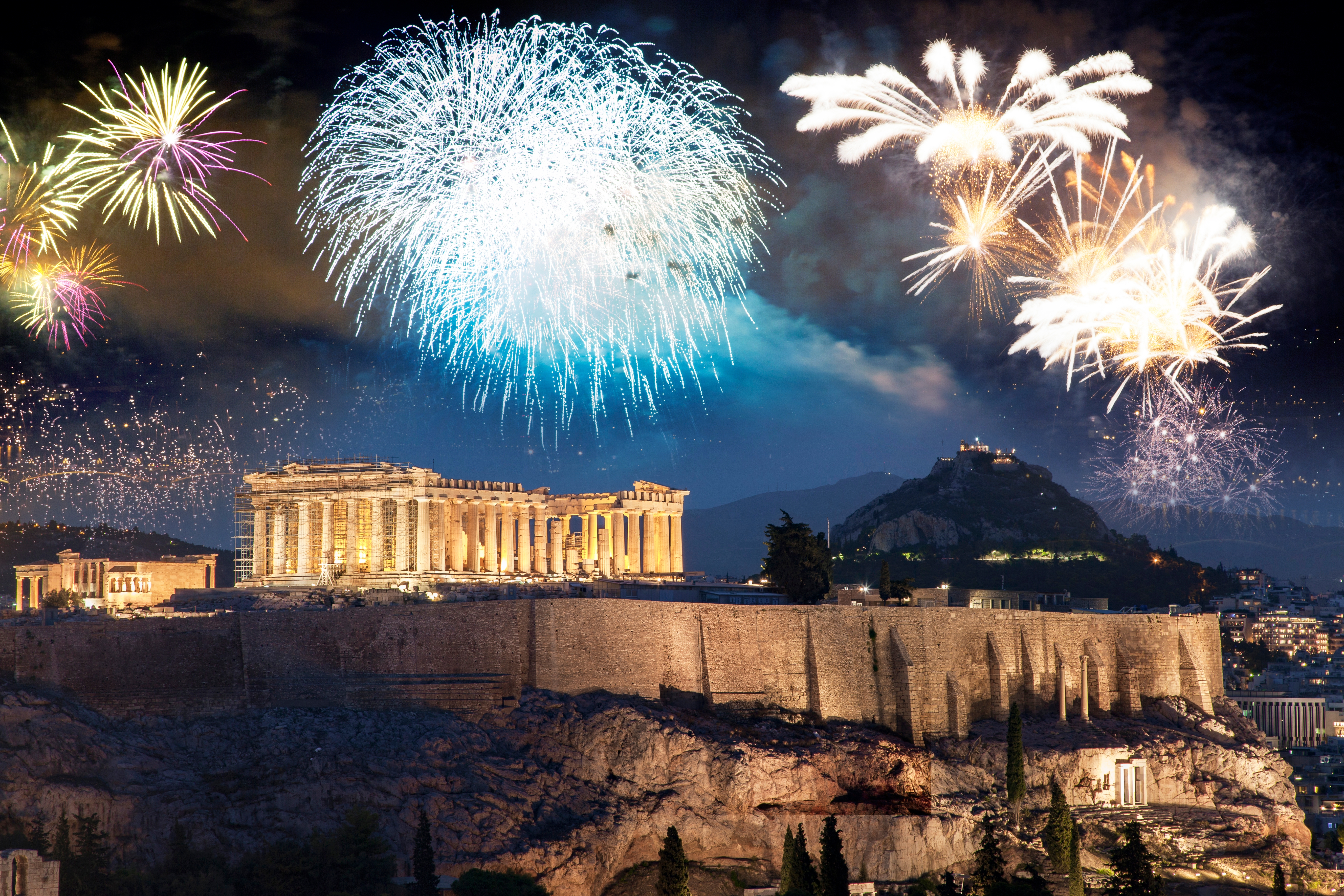 CAPODANNO 2027 ATENE con volo incluso da Roma Fiumicino, accompagnatore in loco in italiano
