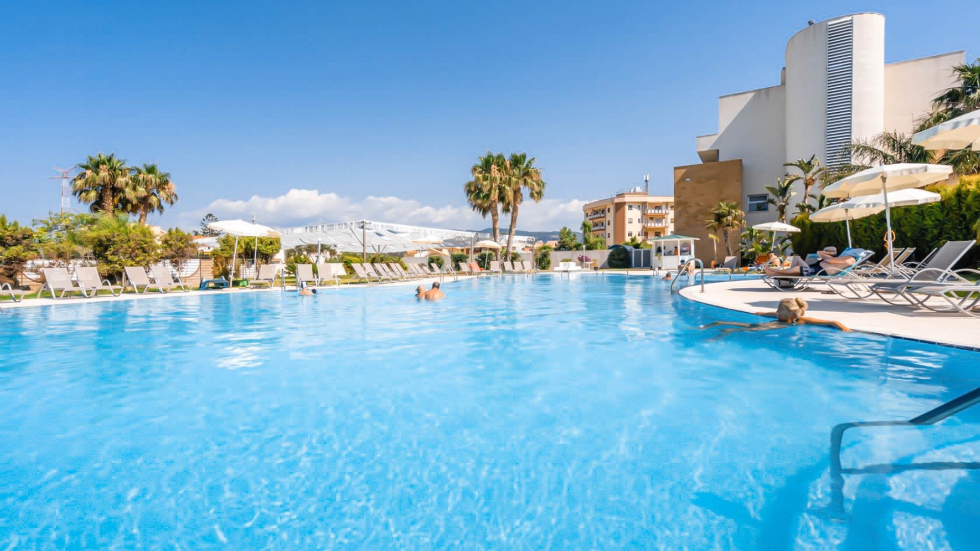 Capo Peloro Hotel