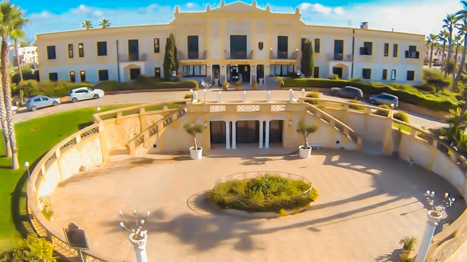 Delfino Beach Hotel