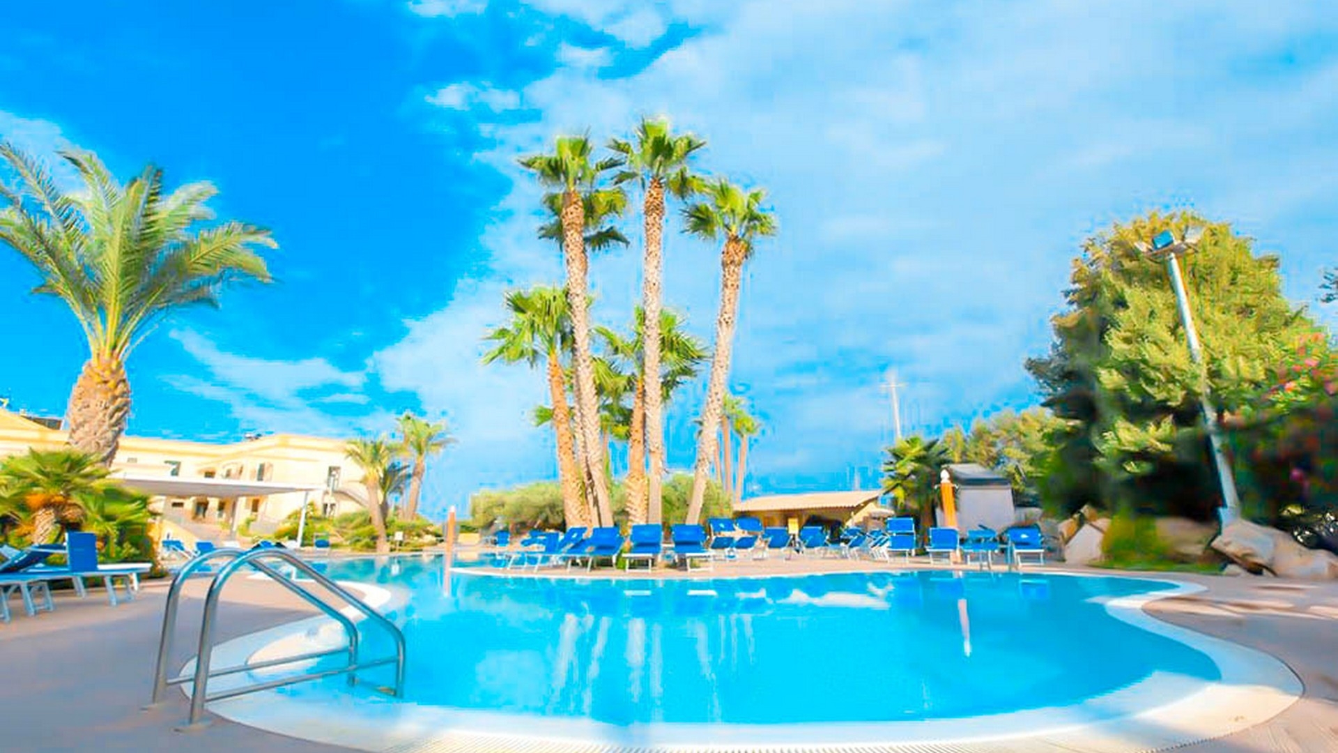 Delfino Beach Hotel