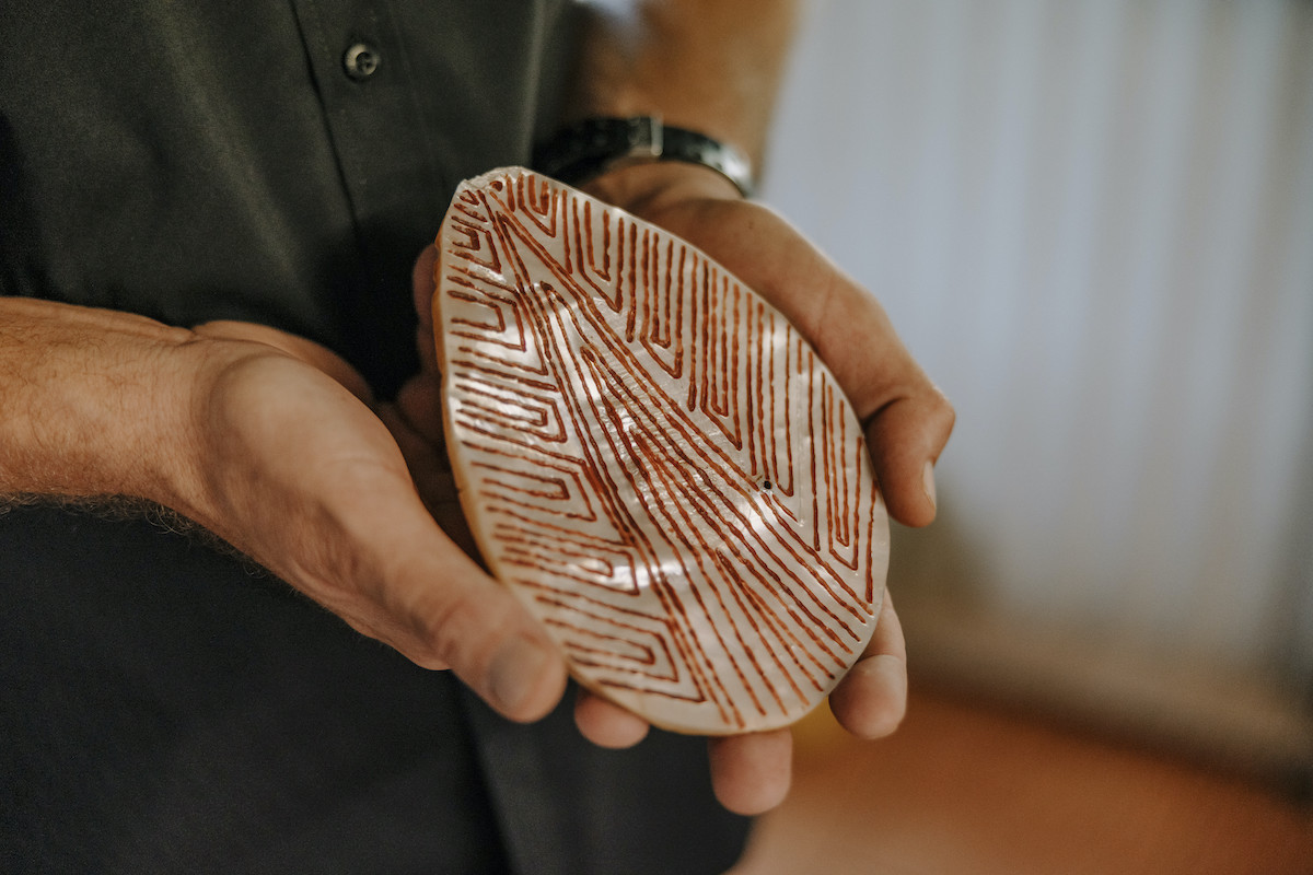 Cable Beach a Broome al tramonto con i cammelli sulla spiaggia e l'Oceano Indiano, Western Australia