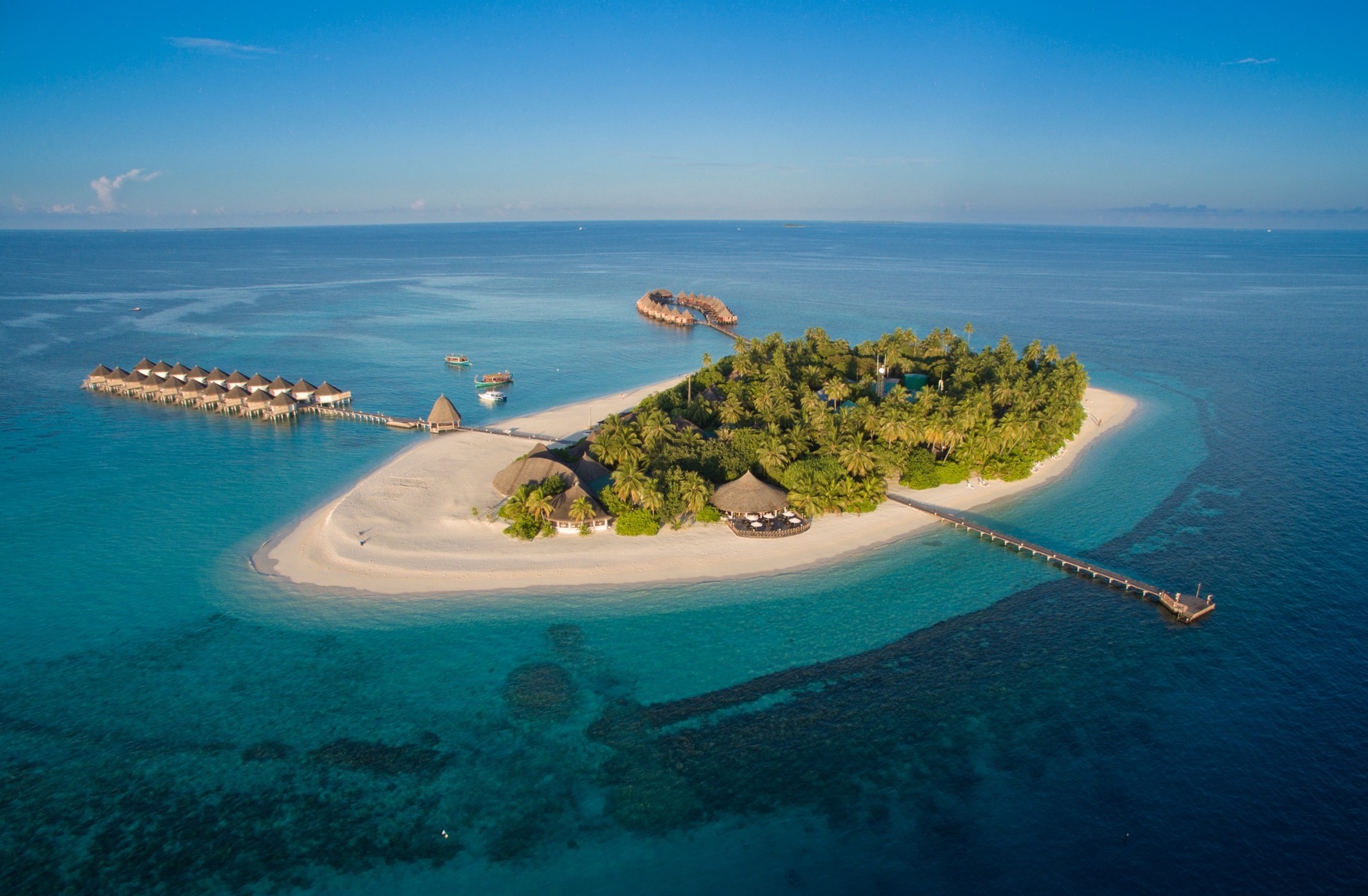Angaga Island Resort & Spa