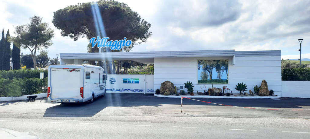 VILLAGGIO JONIO BLU