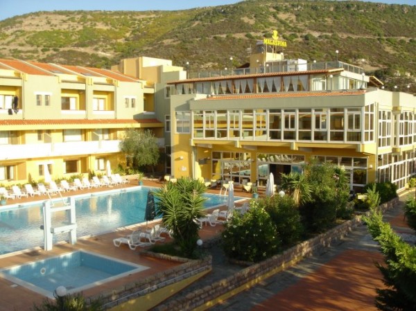 MALASPINA BEACH RESORT